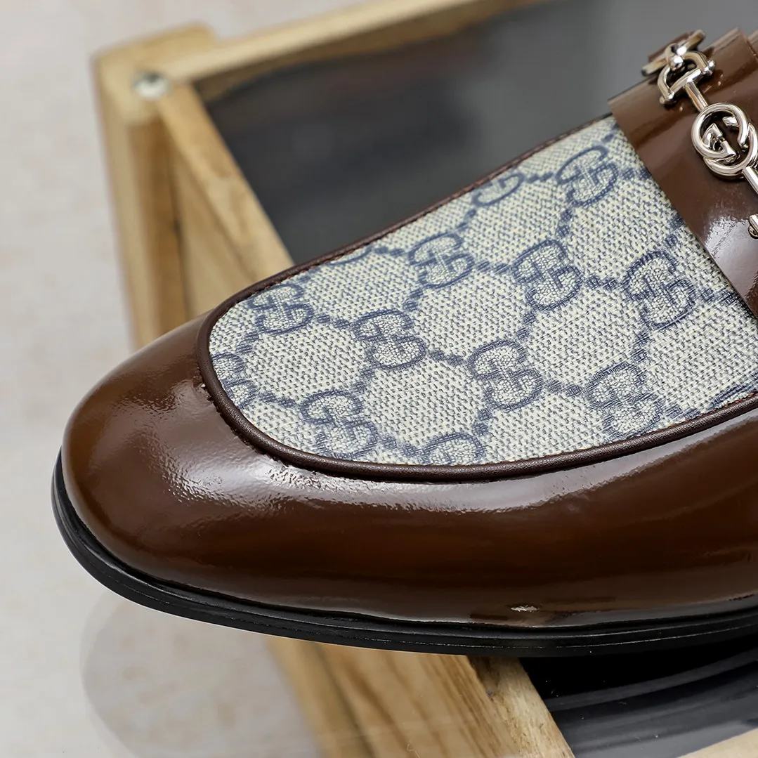 Men's men's shoes 💰420 🆘【GUCCI】Gucci ·🐂里· Hot-selling pea shoes top brand luxury, top quality, the latest fashion pea shoes. The upper is made of original first-layer cowhide. (Full first-layer water-dyed 🐂 leather·inner). The original stylish and stylish soft rubber wear-resistant and non-slip outsole is light and comfortable on the foot, available in 3 colors! Matching code: 38 / 45